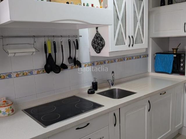 Dúplex en venta en Dos Hermanas, Centro Doña Mercedes. SE VENDE piso de 3 dormitorios, 2 baños, terraza, garaje y trastero PRECIO NEGOCIABLE. Dúplex Dos.