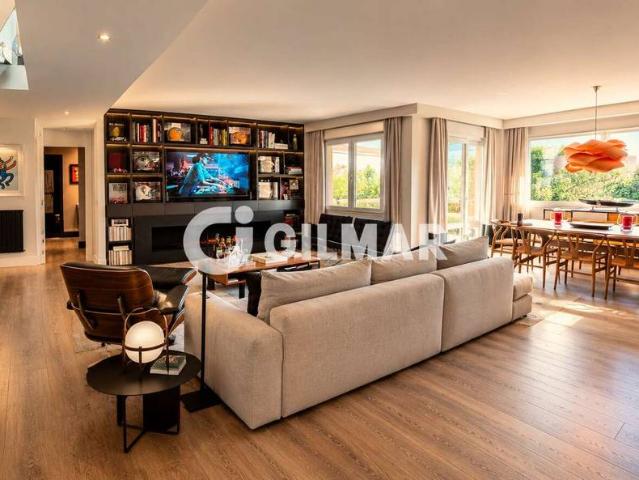 Dúplex en Venta en Encinar de los Reyes