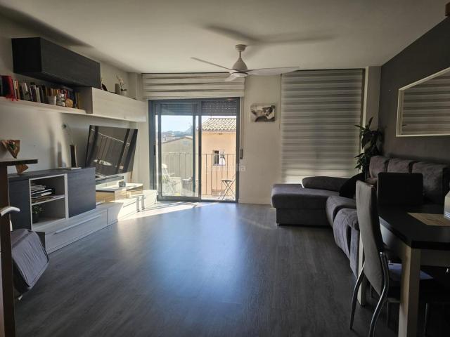 Dúplex en venta en Esparreguera, Nucli Urbà. Dúplex Moderno y Luminoso en Esparreguera 248.712. Dúplex.