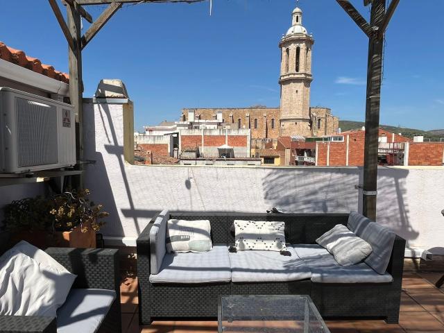 Dúplex en venta en Esparreguera, Nucli Urbà. DÚPLEX de 120m2 CON ESPECTACULAR TERRAZA DE 50 M EN LA CALLE GRAN DE ESPARREGUERA. Dúplex.