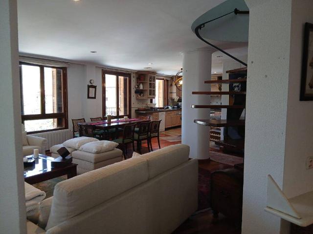 Dúplex en Venta en Ezcaray
