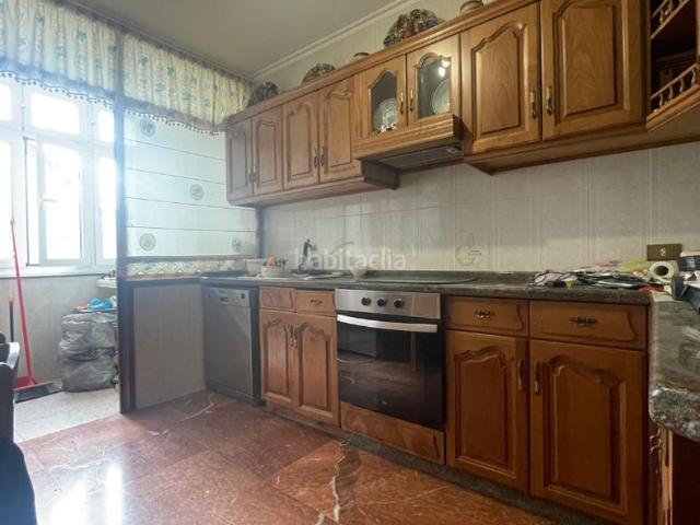 Dúplex en venta en Ferrol, Porta Nova. SE VENDE DUPLEX GRANDE Y LUMINOSO CON ASCENSOR. Dúplex.