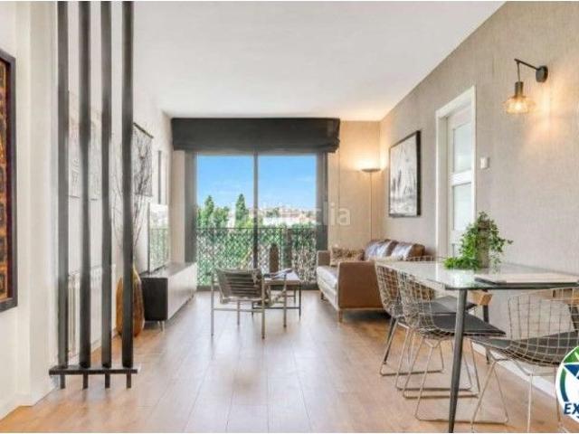Dúplex en venta en Figueres, Carretera de Roses Fossos. Ático dúplex con terraza panorámica en Figueres. Dúplex.