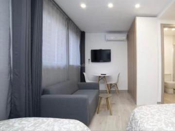 Dúplex en venta en Hospitalet de Llobregat L´, Collblanc. Junto Instituto Margarida Xirgu y carrer Ernest Lluch. Dúplex Hospitalet de Llobregat.