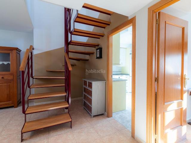 Dúplex en venta en Huesca, Santo Domingo y San Martín. Se vende Dúplex en plaza Montearagon. Dúplex.