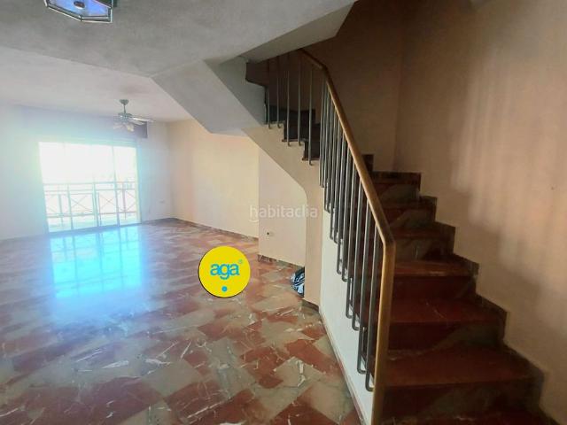 Dúplex en venta en Jaén, Belén San Roque. Duplex en venta en Avda. Granada, 5 dormitorios. Dúplex.