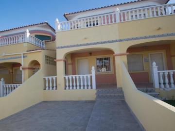 Duplex en venta en Orihuela, Villamartin Golf
