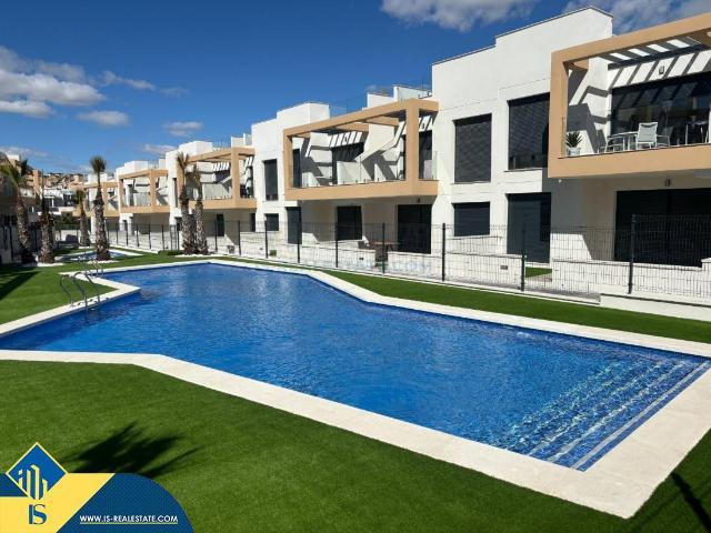 Dúplex en Venta en Los Almendros