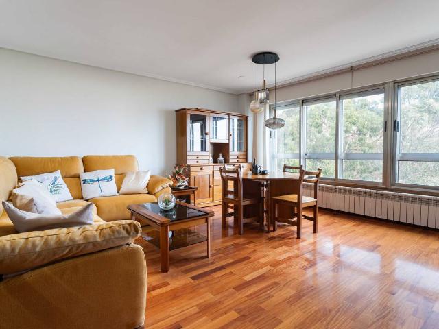 Dúplex en Venta en Los Rosales