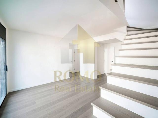 Dúplex en Venta en La Maurina