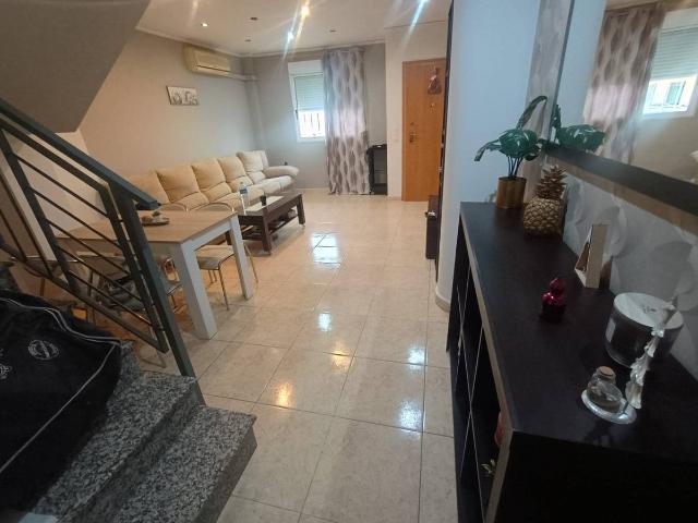 Dúplex en Venta en La Pobla Llarga
