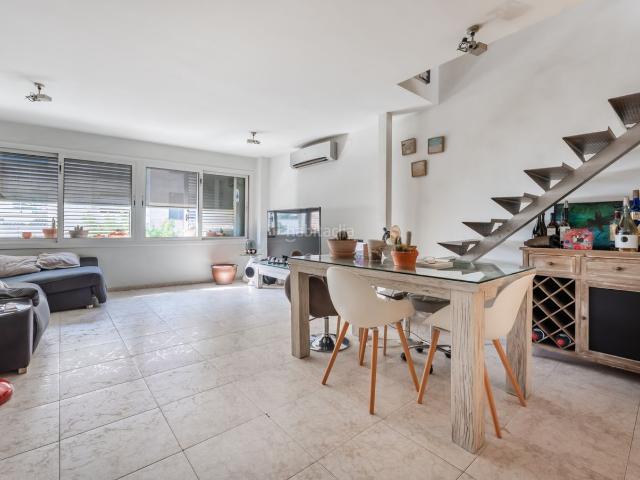Dúplex en venta en Mollet del Vallès, Centre. Dúplex Ático en Mollet del Vallès ¡Tu hogar de ensueño te espera!. Dúplex Mollet del.