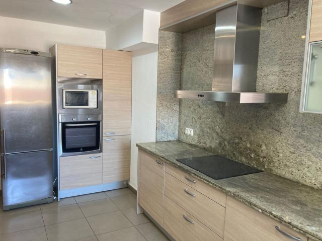 Dúplex en venta en Mollerussa. Precioso dúplex situado en la mejor zona de Mollerussa, la Avinguda de la Pau. Dúplex.