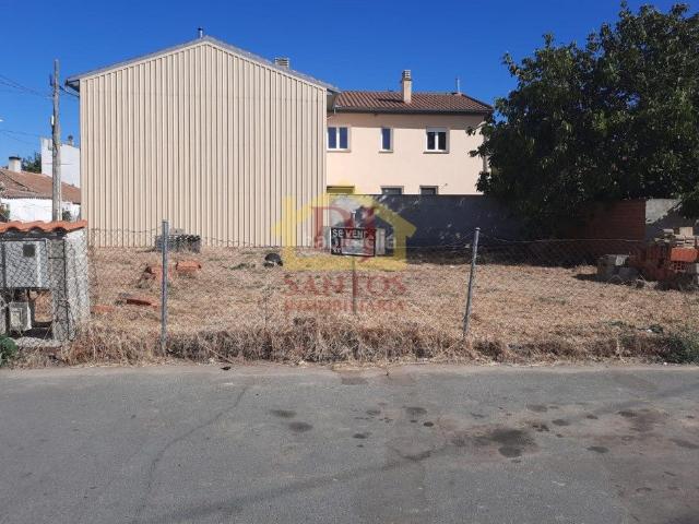 Dúplex en venta en Maya La. Duplex con garaje a falta de remates en La Maya. Dúplex Maya.
