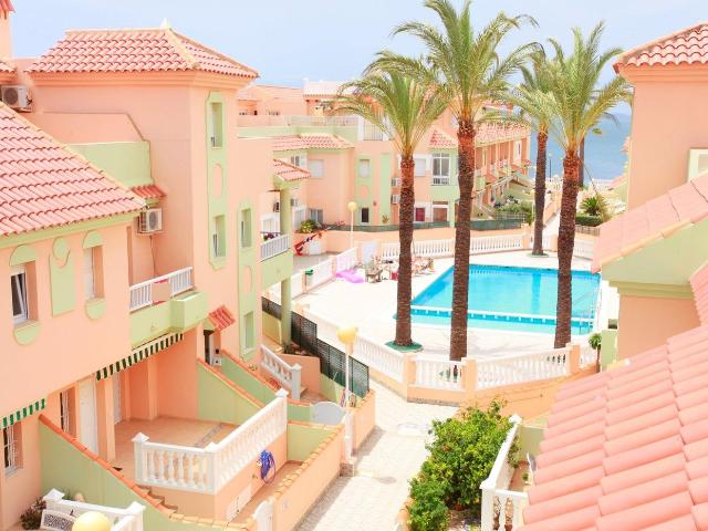 Dúplex en venta en Manga del Mar Menor La, Tomás Maestre. Duplex 3 habitaciones y 4 baños garaje privado y cerrado piscina. Dúplex Manga del Mar Menor.