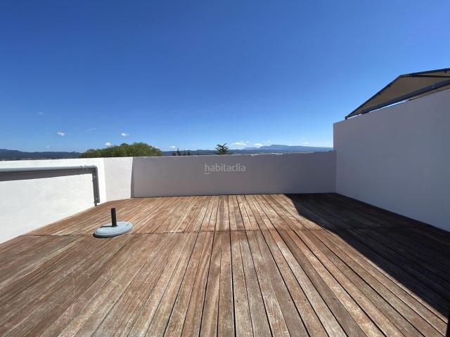 Dúplex en venta en Manlleu. DÚPLEX AMB GRAN TERRASSA I 2 PK. Dúplex.