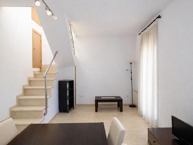 Dúplex en venta en Manresa, Centre Passeig i Rodalies. Dúplex de 3 hab. en finca seminueva en venta en Manresa junto al Passeig de Pere III con terraza privada. Dúplex.