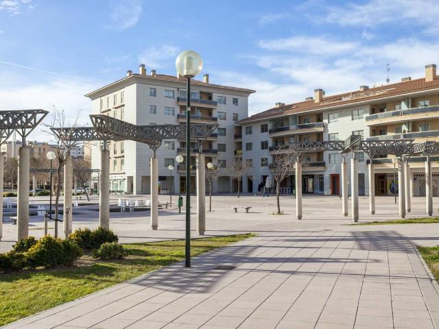 Dúplex en Venta en Miralbueno