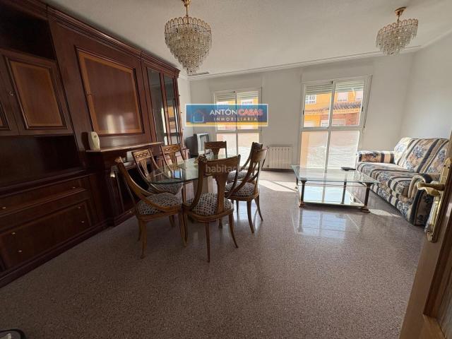 Dúplex en venta en Novelda. ÁTICO DUPLEX CON GARAJE CERRADOCÉNTRICO. Dúplex.