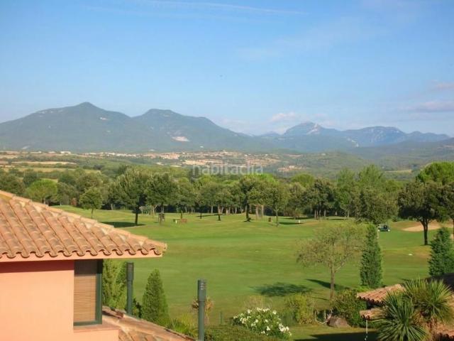 Dúplex en venta en Navata. Vila del Golf. Dúplex.