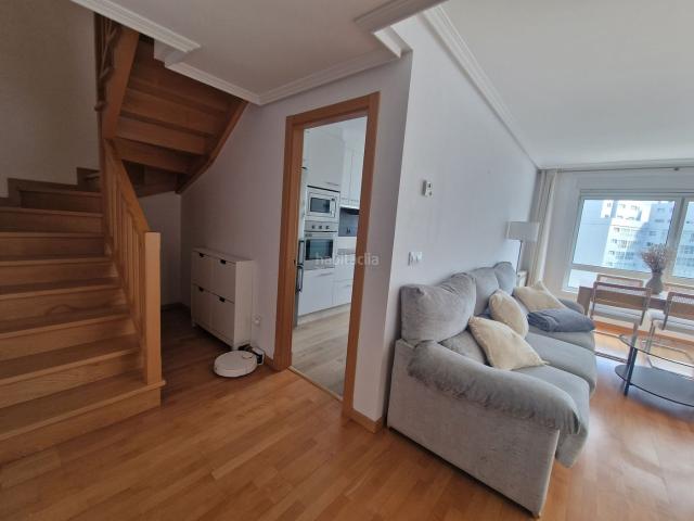 Dúplex en venta en Narón, Alto del Castaño. DUPLEX CON TERRAZA EN PLAZA TRANVIAS. Dúplex.