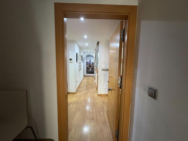 Dúplex en venta en San Pedro del Pinatar, San Pedro del Pinatar. Vivienda reformada en primera planta con 130 m² útiles, completamente amueblada y lista para entrar a vivir. Dúplex San Pedro del.