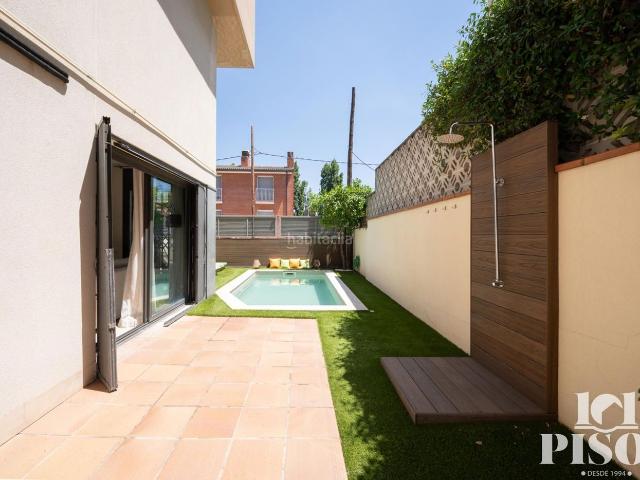 Dúplex en venta en Sant Cugat del Vallès, Sant Domènec. Dúplex en planta baja con piscina privada y jardín de 120 m en Sant Domènech. Dúplex Sant Cugat del.