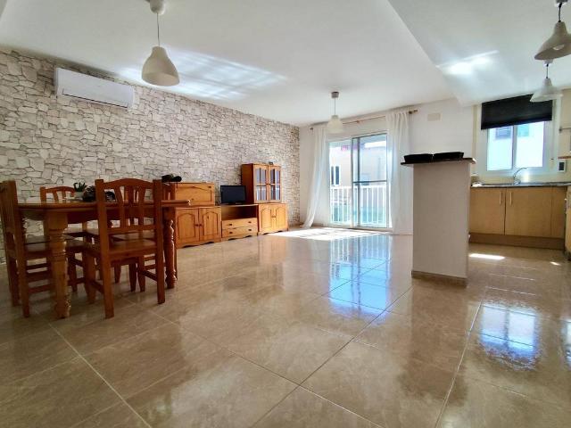Dúplex en Venta en Sant Jaume d'Enveja
