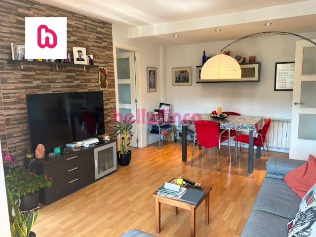 Dúplex en venta en Sant Joan de Vilatorrada. Espectacular dúplex reformado con terraza en el Mas Sant Joan de Vilatorrada. Dúplex Sant Joan de.