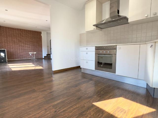 Dúplex en venta en Sant Llorenç Savall. DÚPLEX SEMINUEVO EN EL CORAZÓN DE SANT LLORENÇ SAVALL NATURALEZA, LUZ Y CONFORT A 40 MINUTOS DE BARCELONA. Dúplex Sant Llorenç.