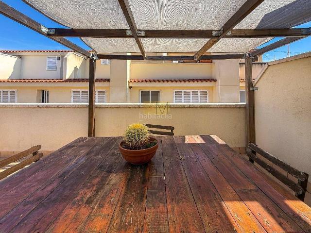 Dúplex en venta en Sant Pere de Ribes, Centre. ÁTICO DÚPLEX CON TERRAZA DE 33 m EN EL CENTRO DE SANT PERE DE RIBES. Dúplex Sant Pere de.