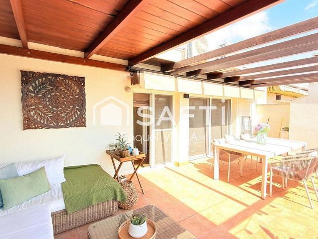 Dúplex en venta en calle Mercè Rodoreda, Sant Sadurní d´Anoia, de 150 m² 5 habitaciones por 419.000