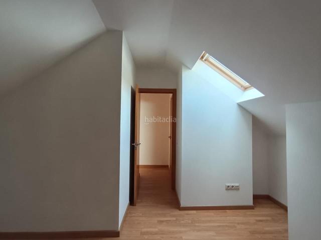 Dúplex en venta en Santa María de la Alameda. Dúplex Santa María de la.