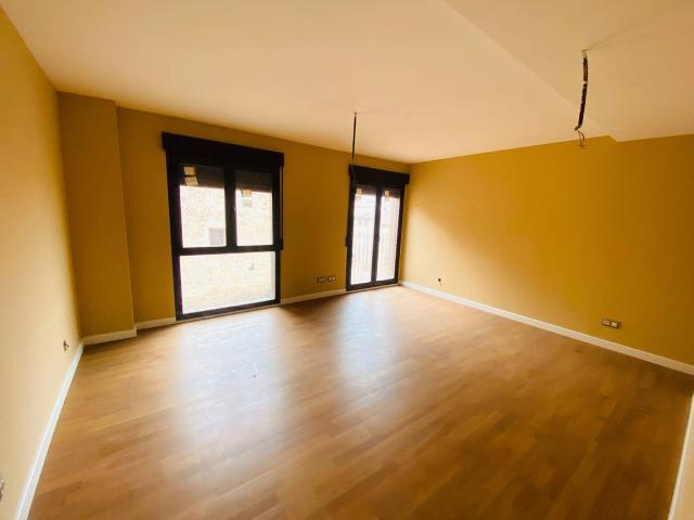 Dúplex en Venta en Santurde de Rioja