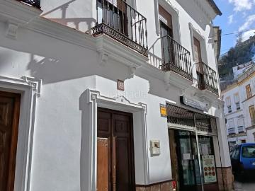 Dúplex en venta en Setenil de las Bodegas. Dúplex con alma andaluza, totalmente reformado a estrenar, con terraza y vistas al río, divisible en 2 apartamentos en Setenil. Dúplex Setenil de las.