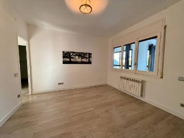 Dúplex en Venta en Poble Casc Antic