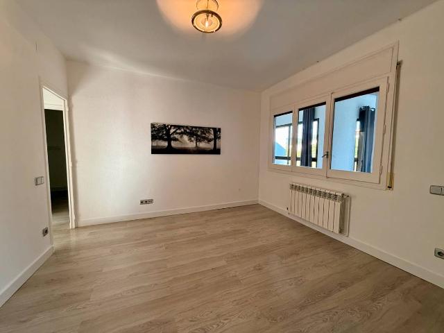 Dúplex en Venta en Poble Casc Antic