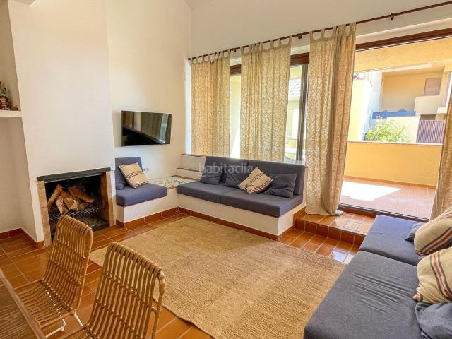 Dúplex en venta en Pals, Platja de Pals Costa Brava. Primera línea de mar en Pals un hogar con alma empordanesa. Dúplex.