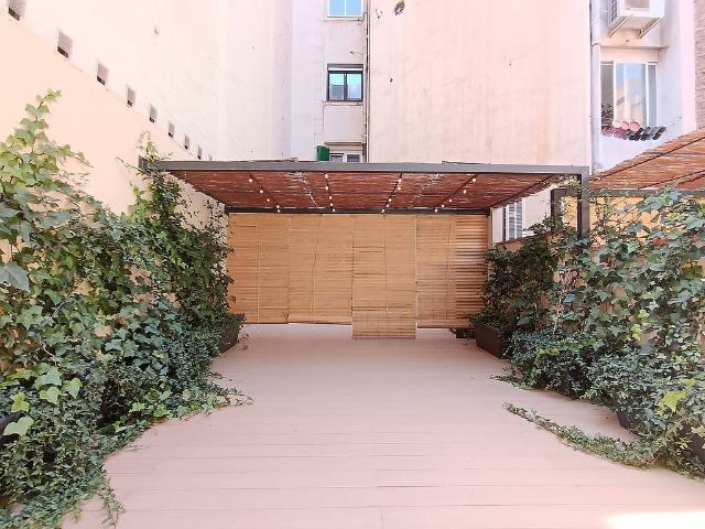Dúplex en venta en pasaje D'alió, Barcelona, de 151 m² 3 habitaciones por 799.000