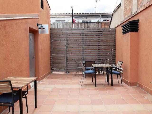 Dúplex en venta en pasaje De Garcia i Robles, Barcelona, de 74 m² 2 habitaciones por 399.000