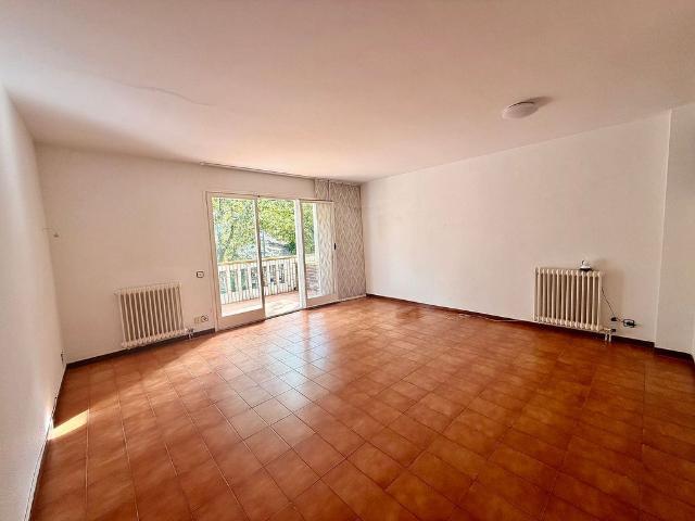 Dúplex en venta en paseo Dels Arbres, Corbera de Llobregat, de 120 m² 4 habitaciones por 295.000