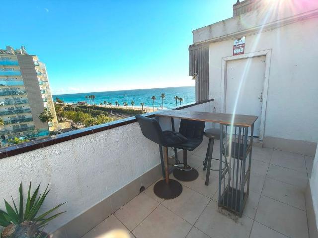 Dúplex en venta en avenida Dels Tarongers, Pineda de Mar, de 110 m² 3 habitaciones por 285.000