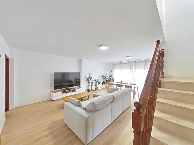 Dúplex en venta en Pineda de Mar, Poblenou. A 4 minutos de la playa y cerca de todos los servicios. Dúplex Pineda de.