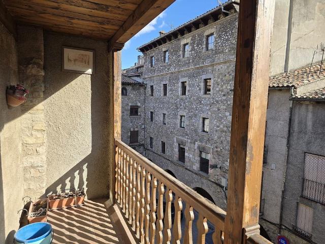 Dúplex en venta en plaza De Galceran de Pinós, Bagà, de 175 m² 4 habitaciones por 117.000