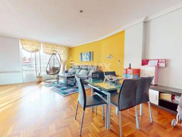 Dúplex en Venta en Plaza Industria