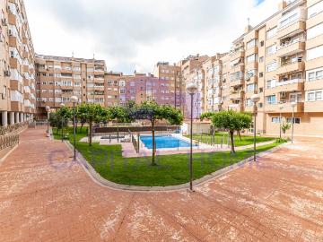 Dúplex en venta en Plaza Santo Domingo, Madrid - Cocina equipada