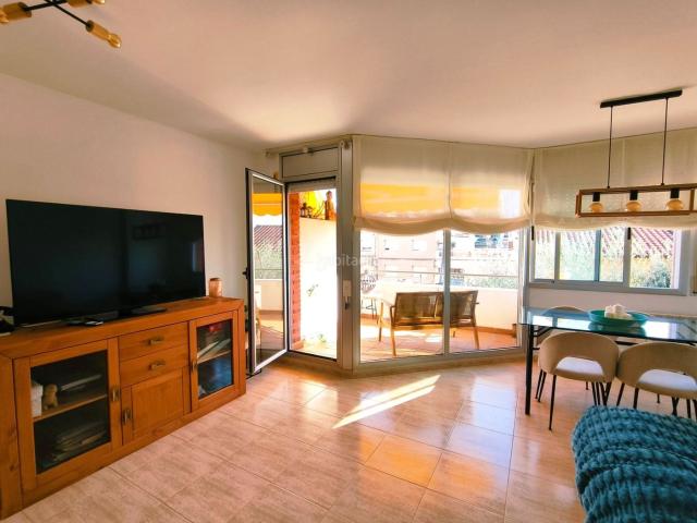 Dúplex en venta en Premià de Mar, Zona Alta. Dúplex en el centro de Premià de Mar con terraza y plaza de parquing. Dúplex Premià de.