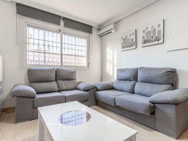 Dúplex en Venta en Roquetas de Mar Oportunidad Única por €178,000