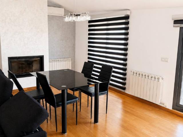 Dúplex en Venta en Rosselló