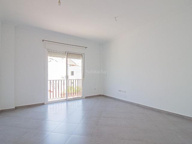 Dúplex en venta en Tomares, Centro. Ático Dúplex de Ensueño en el Centro de Tomares con Terraza de 70 m2!. Dúplex.